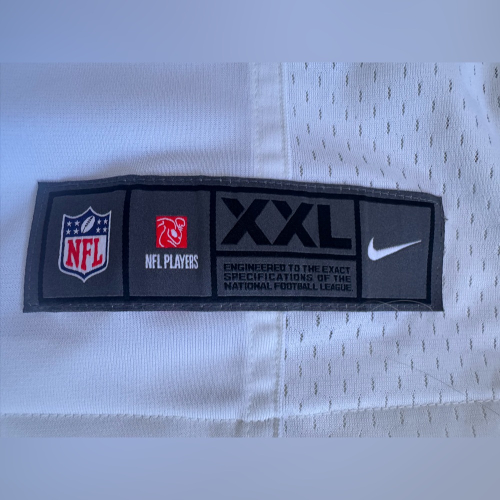 Saquon Barkley New York Giants Football Jersey - Like New - Picture 5 of 7